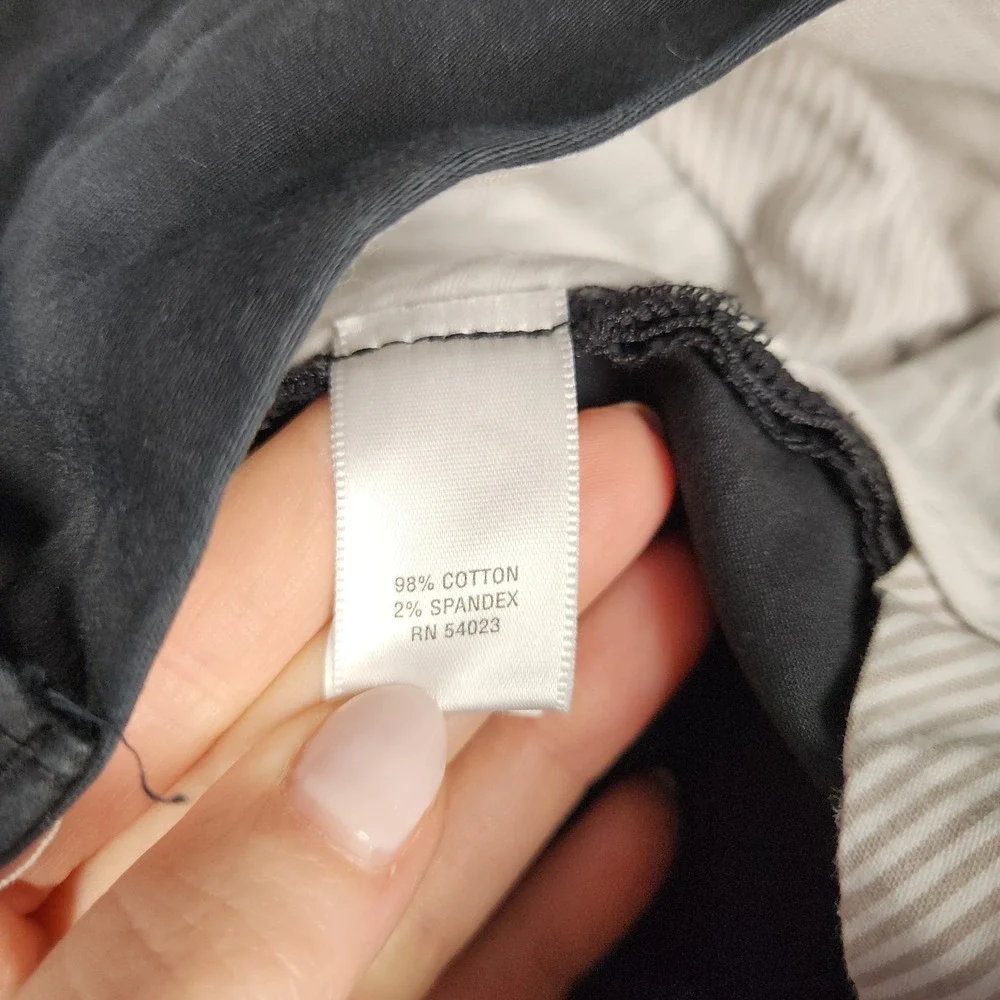 Banana Republic Shorts Womens Size 4 Tall Black‎ Bermuda